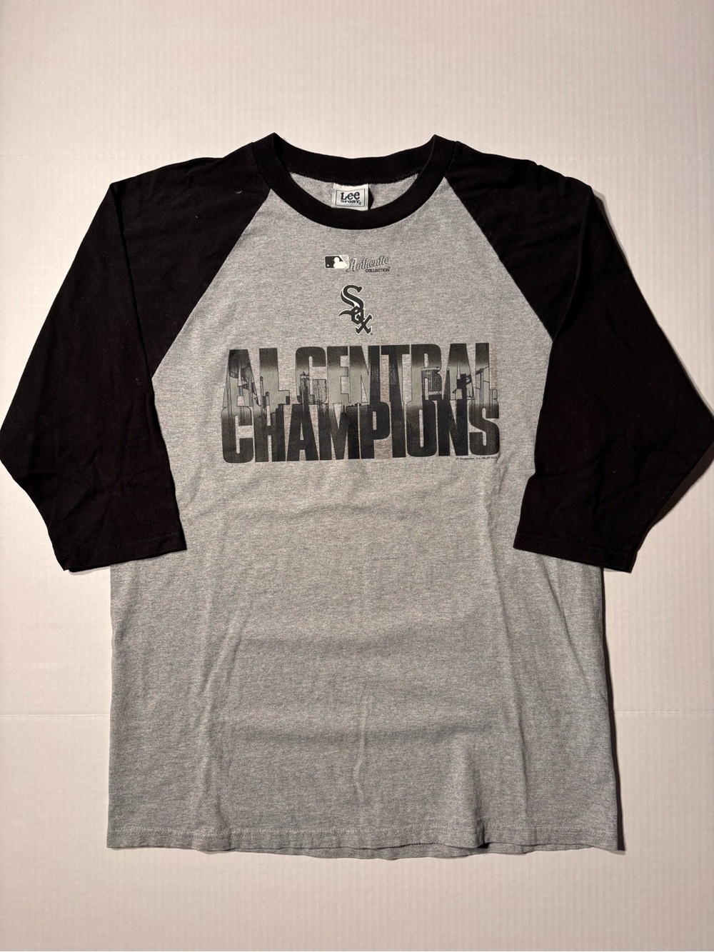 Vtg Lee Sport Chicago White Sox 2005 AL Central Division Champions Raglan Tshirt